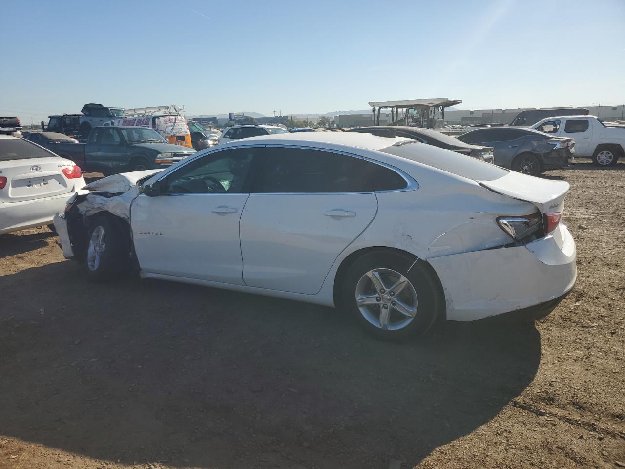 Изображение 2 2020 CHEVROLET MALIBU LS 2020 с VIN 1G1ZB5ST6LF118635