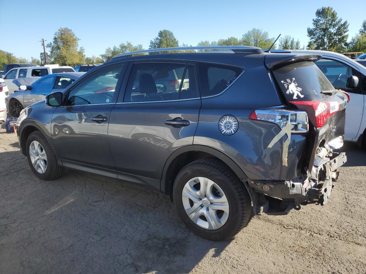 Изображение 2 2015 TOYOTA RAV4 LE 2015 с VIN JTMBFREV7FD166050