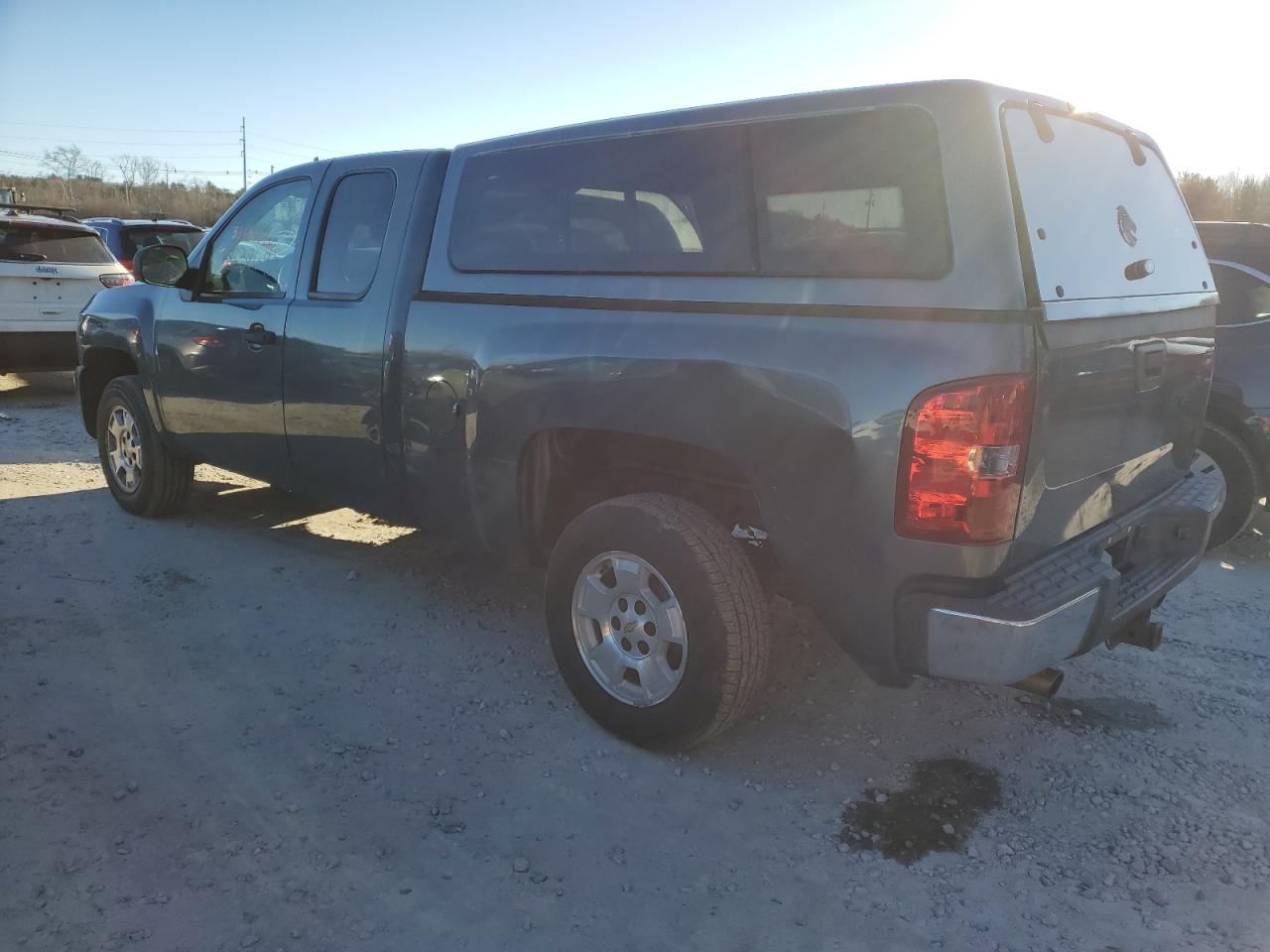 Image 2 of 2010 CHEVROLET SILVERADO C1500 LT 2010 with VIN 1GCSCSE0XAZ106666