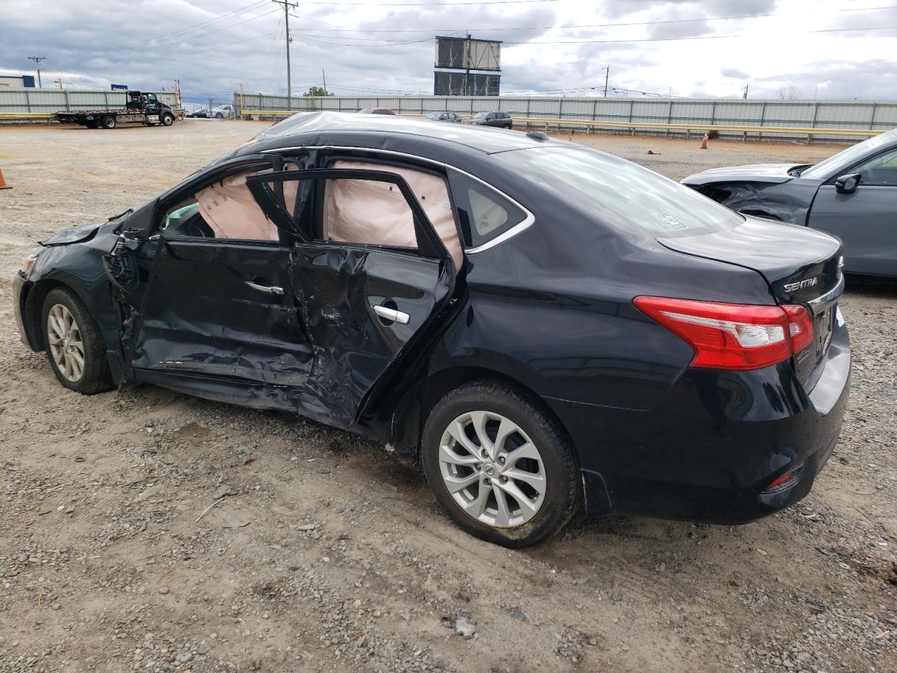 Obraz 2 z 2019 NISSAN SENTRA S 2019 z VIN 3N1AB7APXKY240204