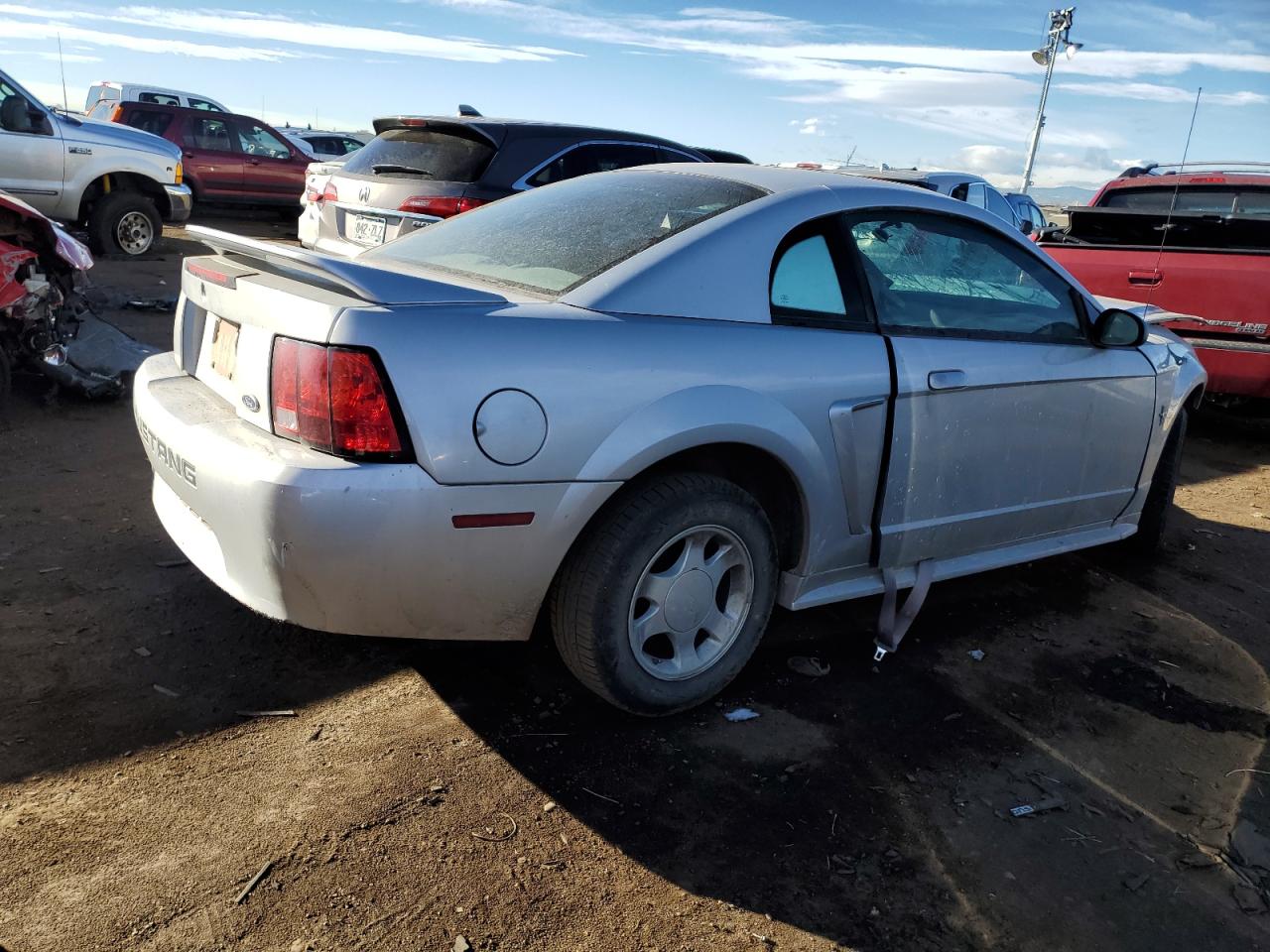 Obraz 3 z 2000 FORD MUSTANG  2000 z VIN 1FAFP4040YF160748
