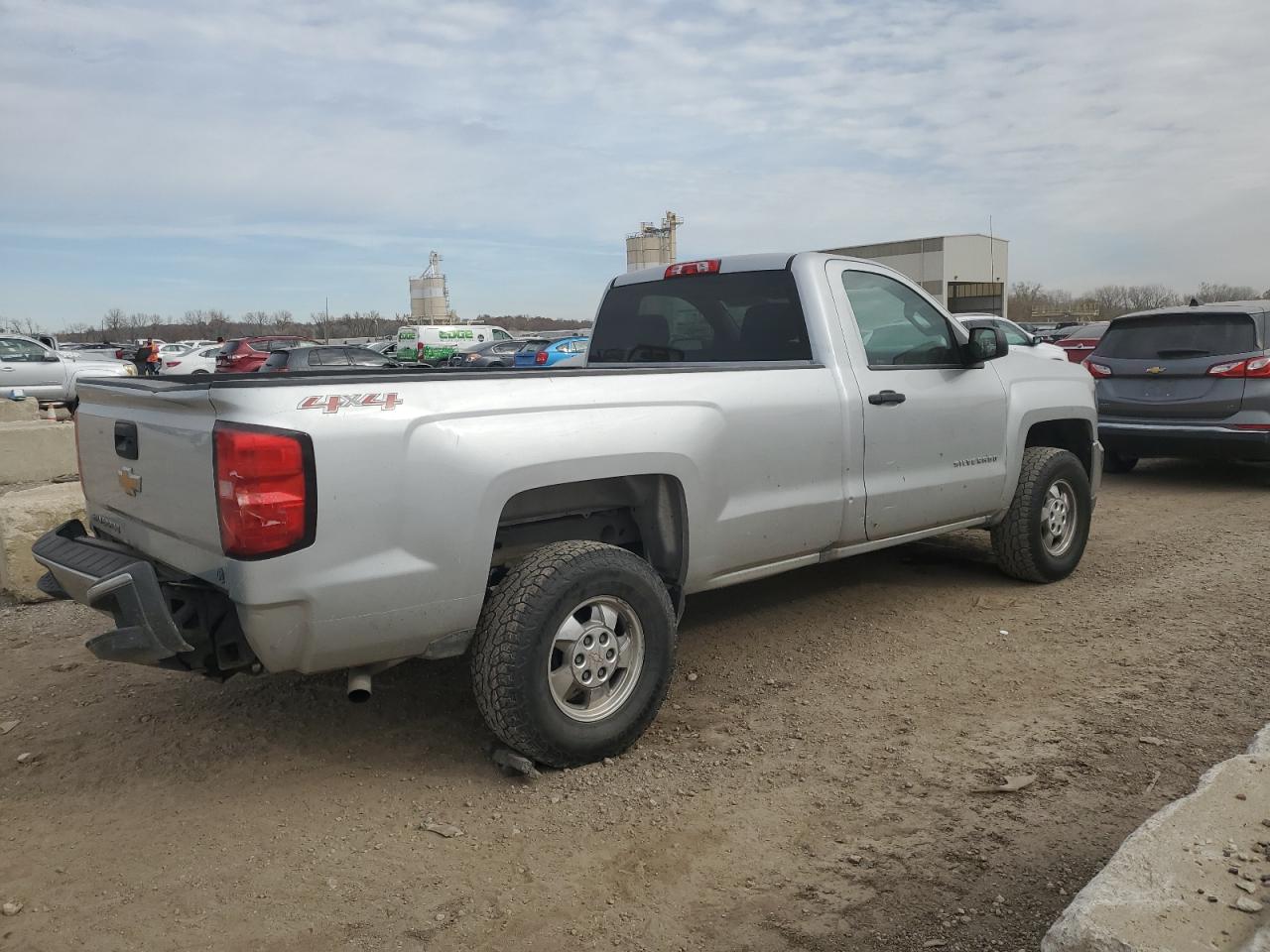 Image 3 of 2016 CHEVROLET SILVERADO K1500 2016 with VIN 1GCNKNECXGZ229324