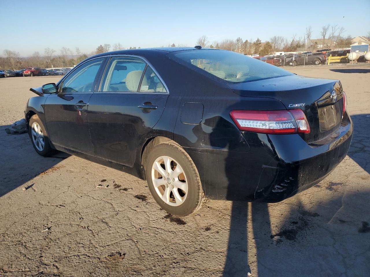 Изображение 2 2011 TOYOTA CAMRY BASE 2011 с VIN 4T4BF3EK9BR212850