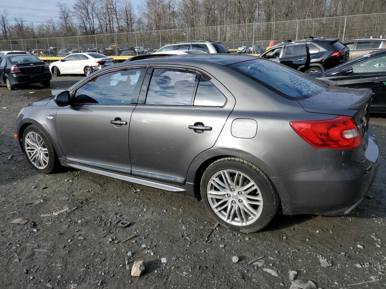 Изображение 2 2012 SUZUKI KIZASHI SPORT GTS 2012 с VIN JS2RF9A65C6100115