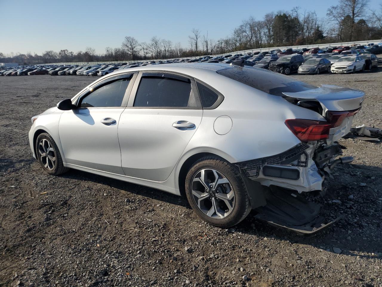 Obraz 2 z 2019 KIA FORTE FE 2019 z VIN 3KPF24AD4KE105793