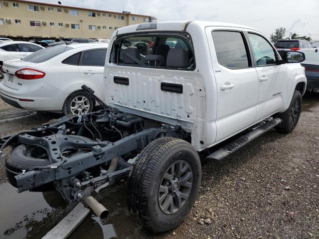 Obraz 3 z 2021 TOYOTA TACOMA DOUBLE CAB 2021 z VIN 5TFAZ5CN0MX109571