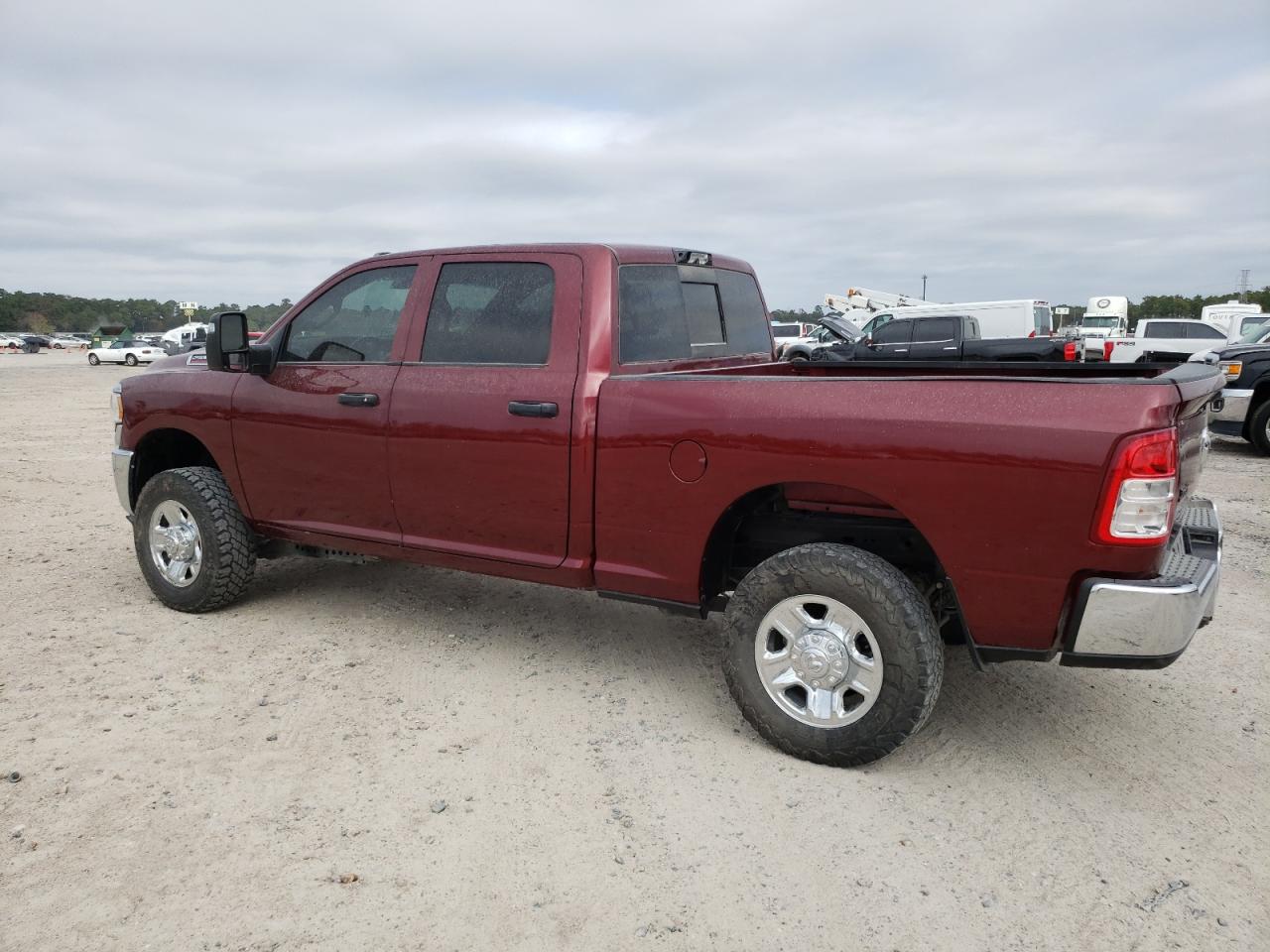 Изображение 2 2023 RAM 2500 TRADESMAN 2023 с VIN 3C6UR5CJ1PG504160