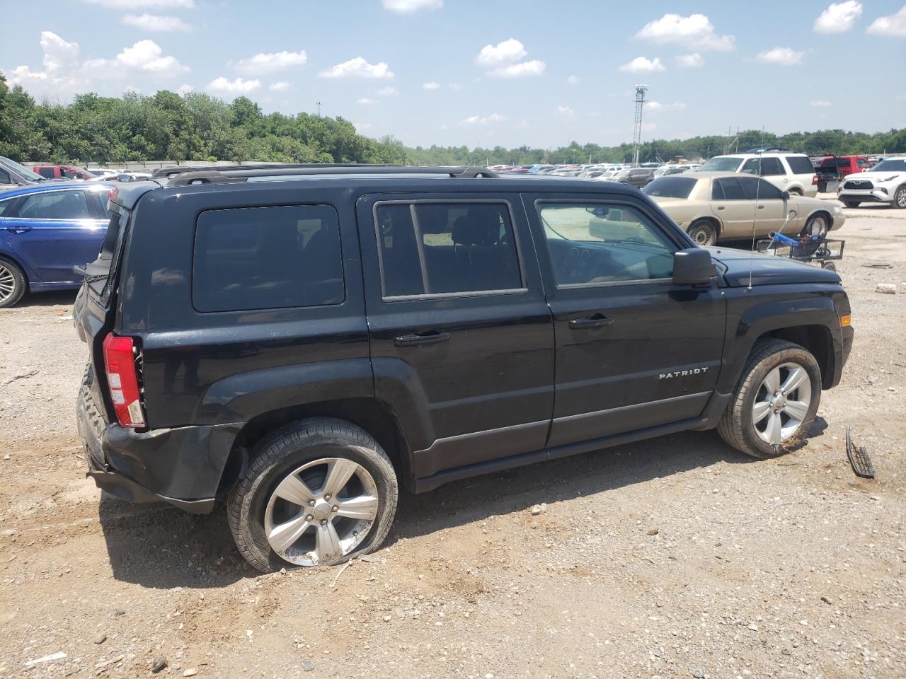 Image 3 of 2016 JEEP PATRIOT LATITUDE 2016 with VIN 1C4NJPFB8GD678213