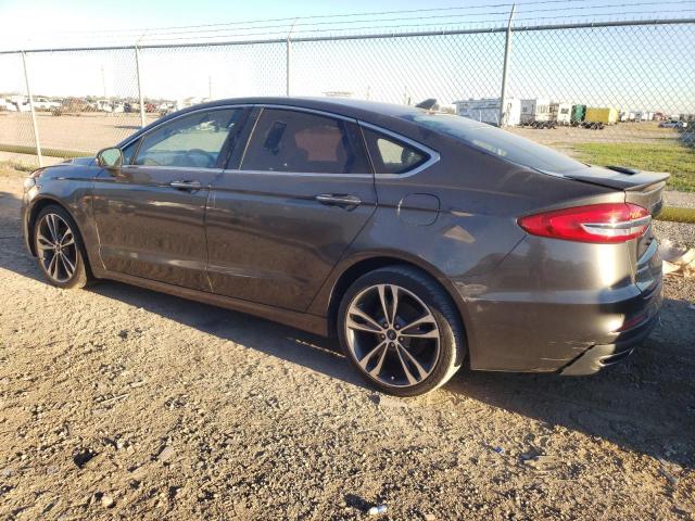 Image 2 of 2019 FORD FUSION TITANIUM 2019 with VIN 3FA6P0D94KR221768