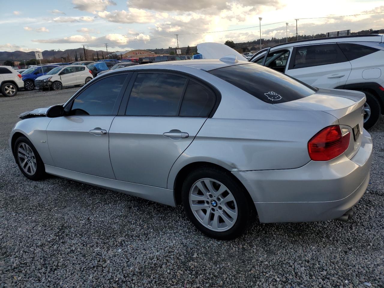Изображение 2 2006 BMW 325 I AUTOMATIC 2006 с VIN WBAVB17546NK35016
