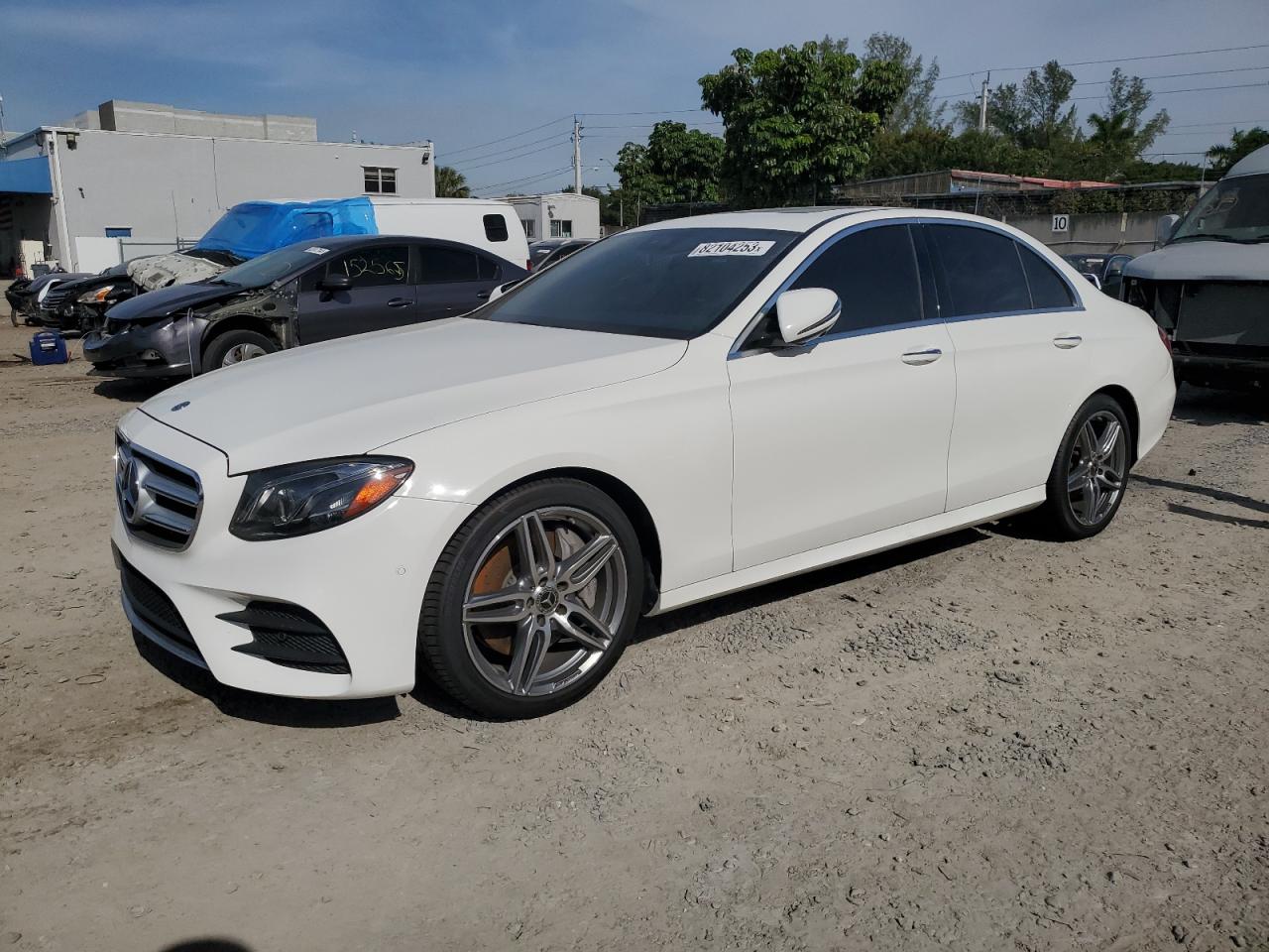 Image 1 of 2019 MERCEDES-BENZ E 300 2019 with VIN WDDZF4JB8KA584650