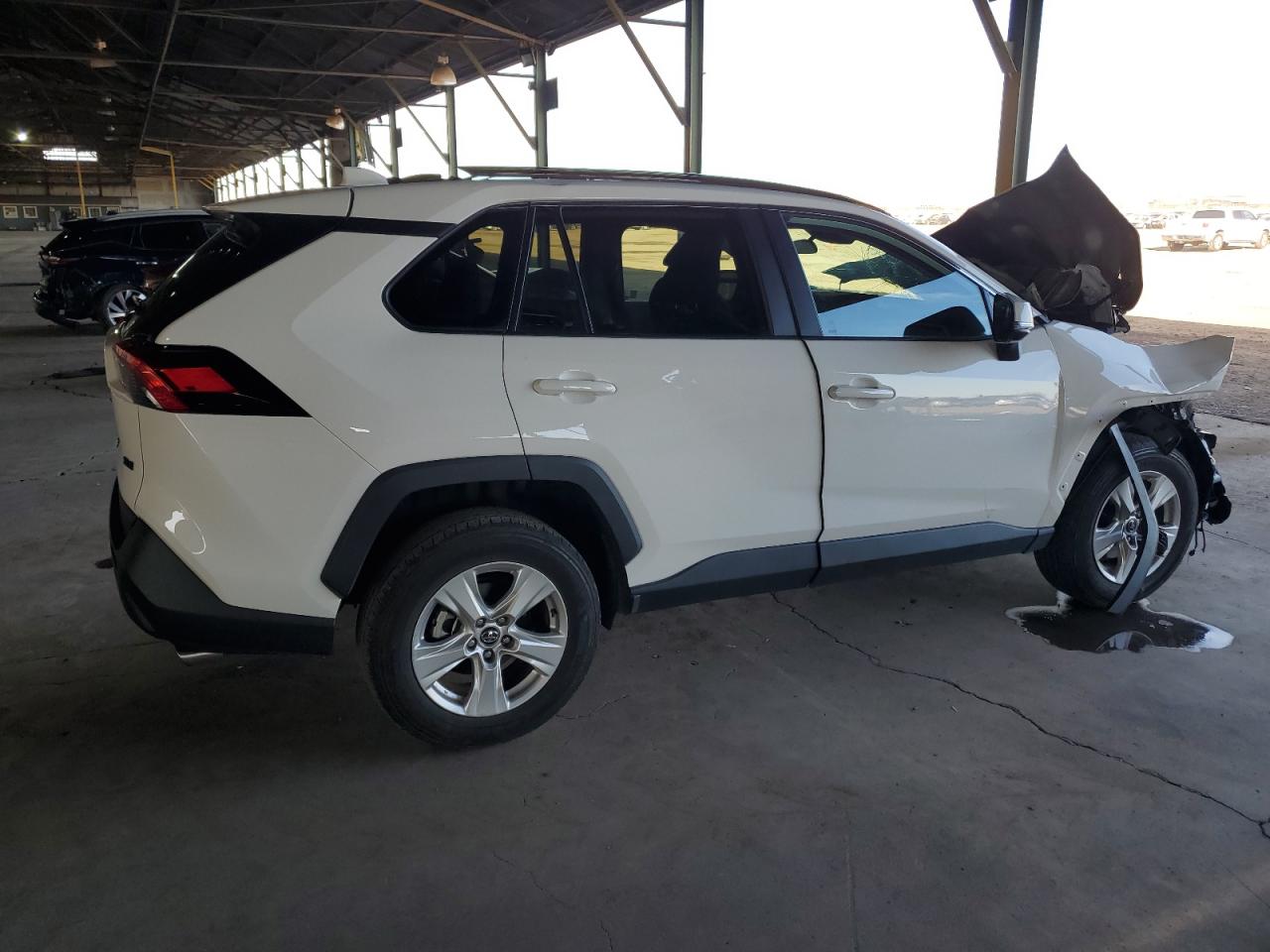 Image 3 of 2021 TOYOTA RAV4 XLE 2021 with VIN 2T3W1RFV5MC094510