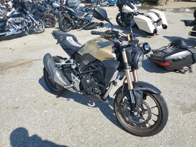 Obraz 2022 HONDA CBF300 NA 2022