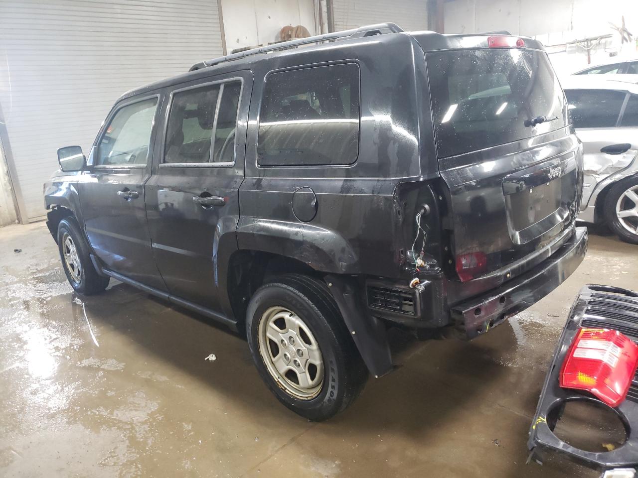 Obraz 2 z 2010 JEEP PATRIOT SPORT 2010 z VIN 1J4NT2GB3AD501064