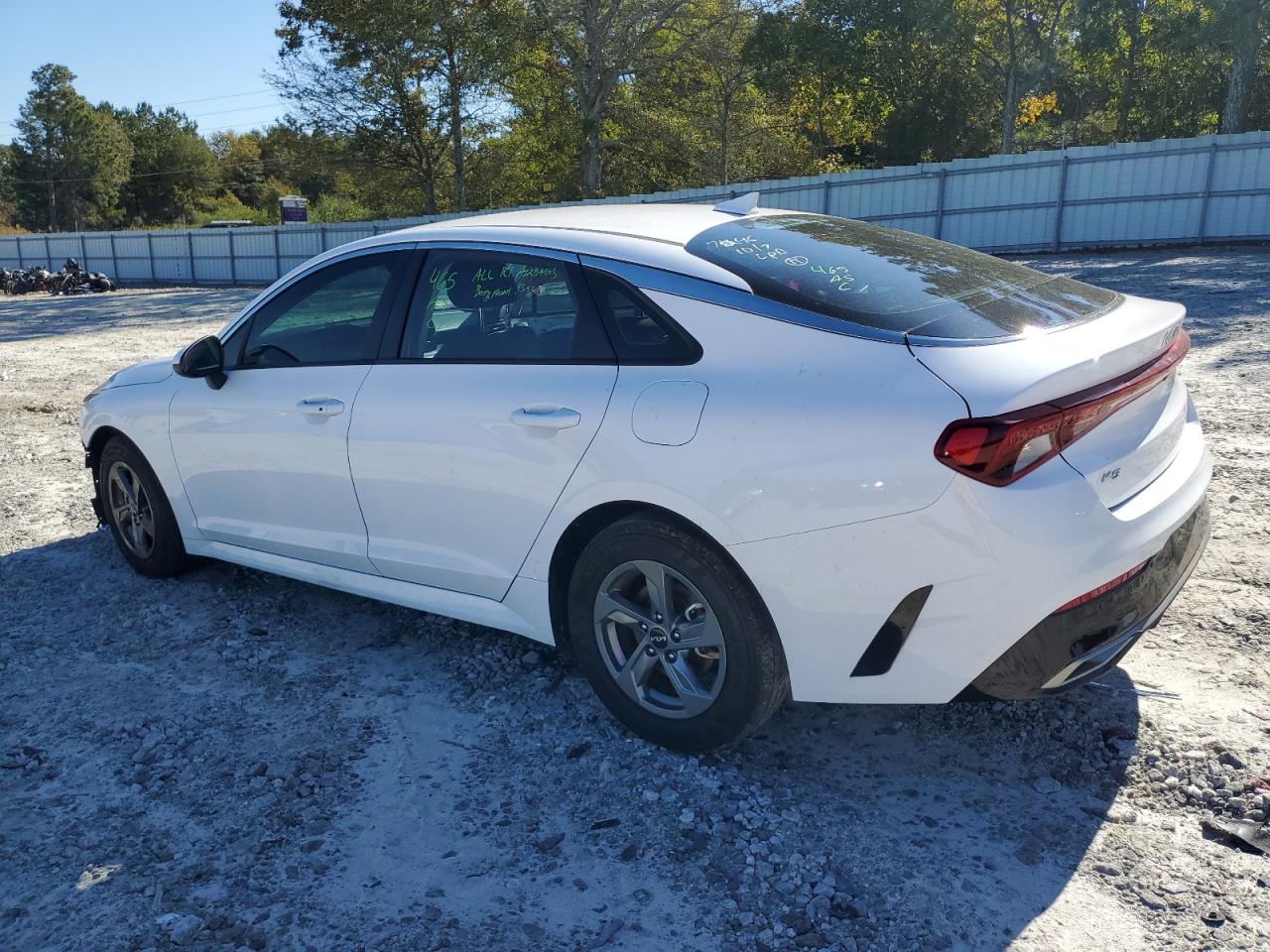 Image 2 of 2022 KIA K5 LXS 2022 with VIN 5XXG14J20NG117246