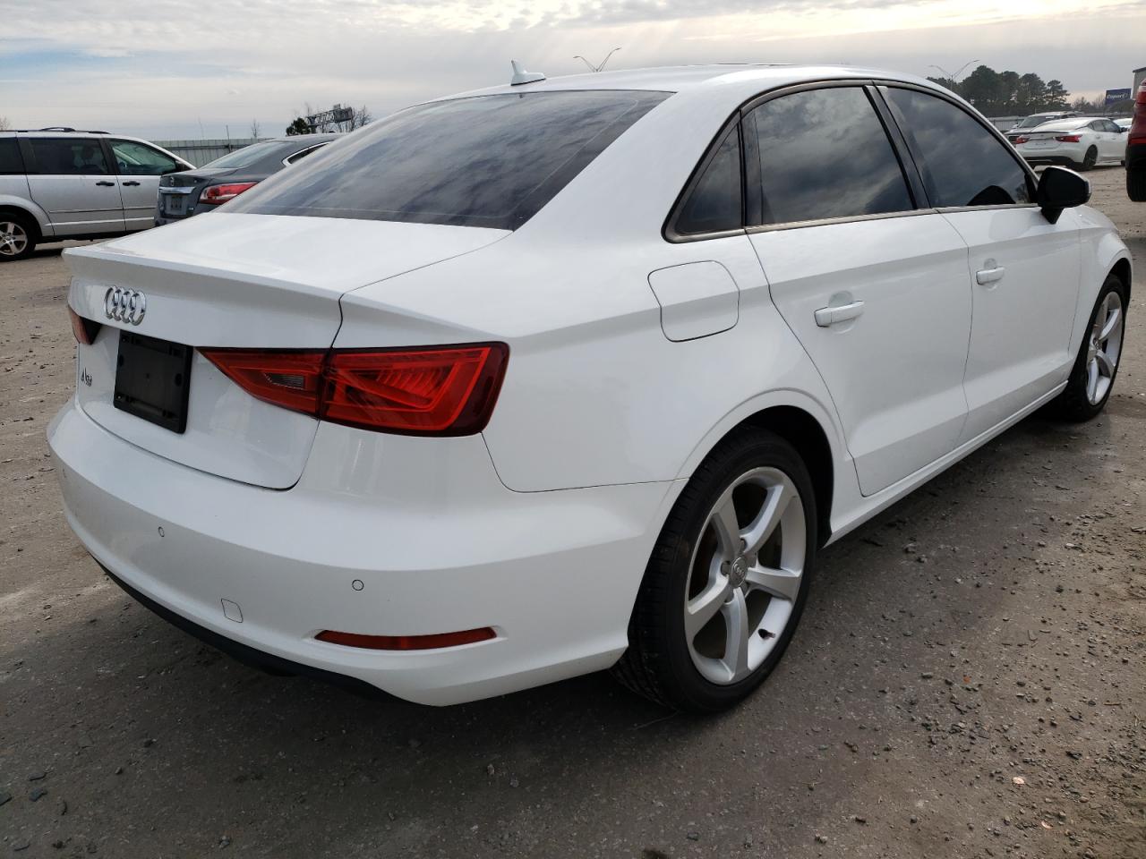 Изображение 3 2016 AUDI A3 PREMIUM 2016 с VIN WAUA7GFF5G1111729
