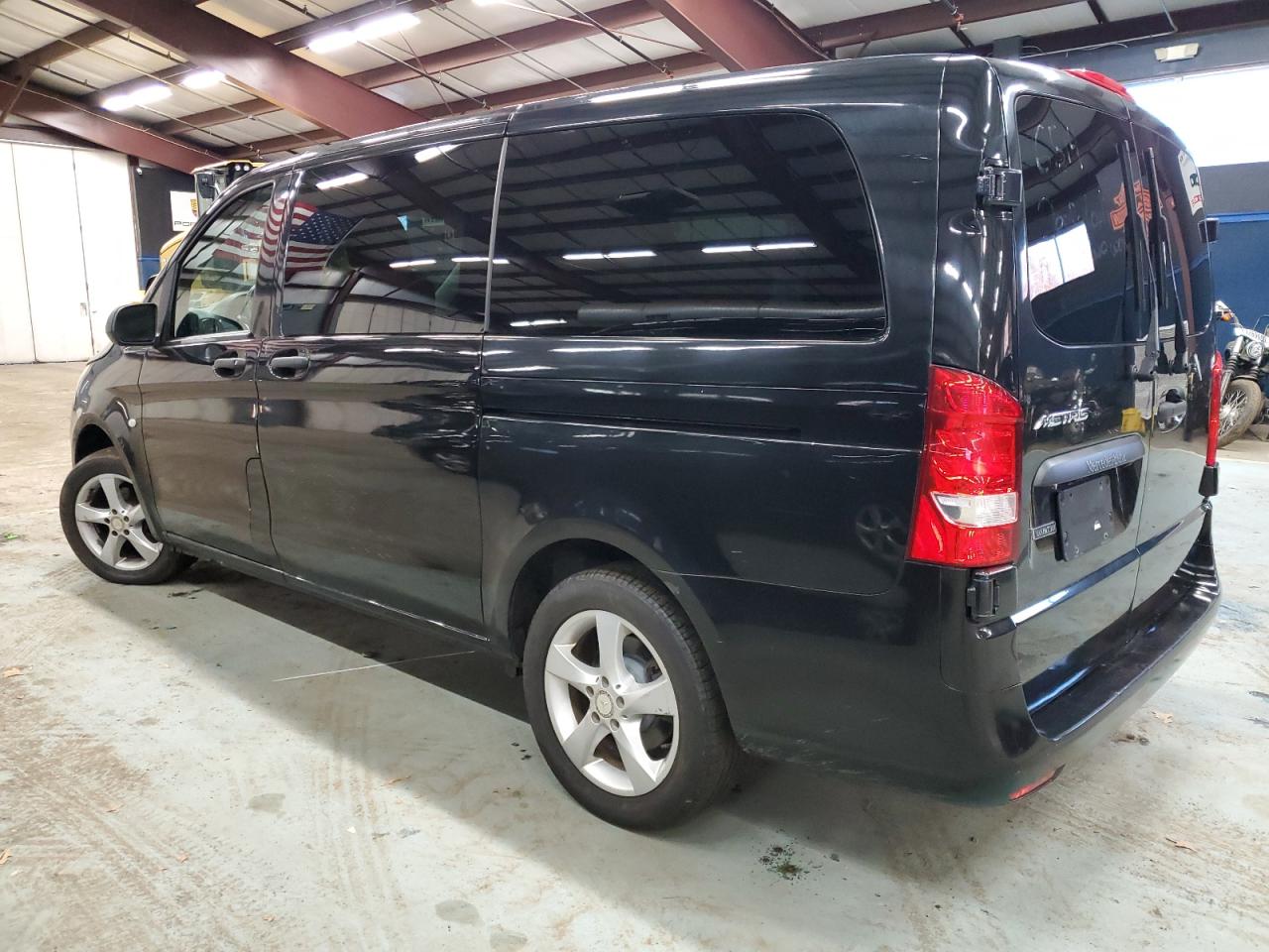 Image 2 of 2018 MERCEDES-BENZ METRIS  2018 with VIN WD4PG2EE1J3409074