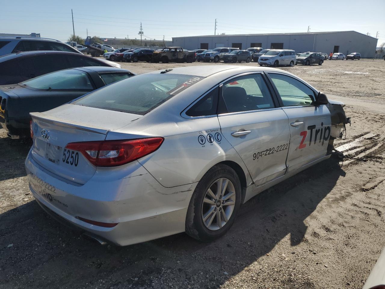Image 3 of 2016 HYUNDAI SONATA SE 2016 with VIN 5NPE24AF0GH352020