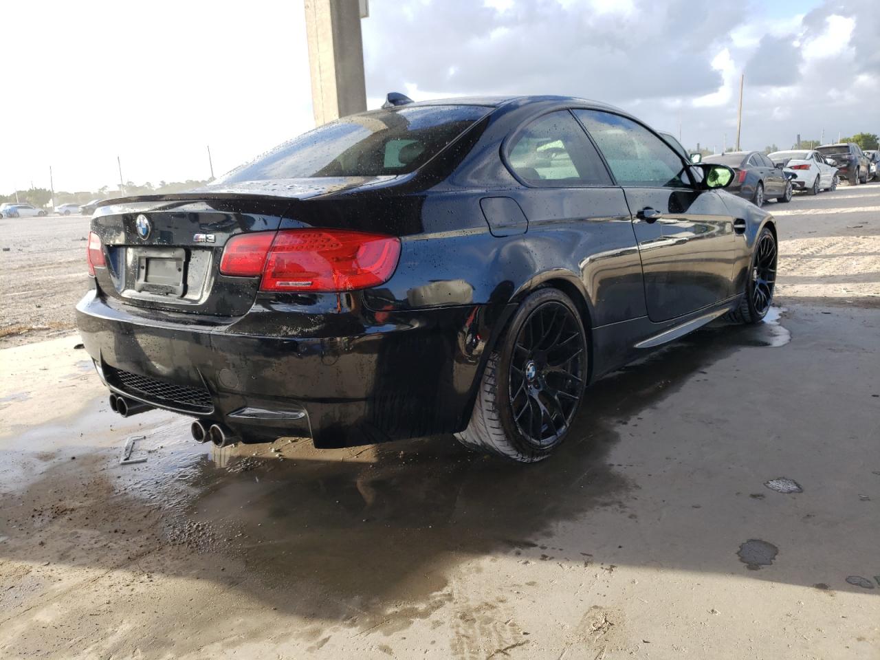 Image 3 of 2013 BMW M3  2013 with VIN WBSKG9C51DJ593120