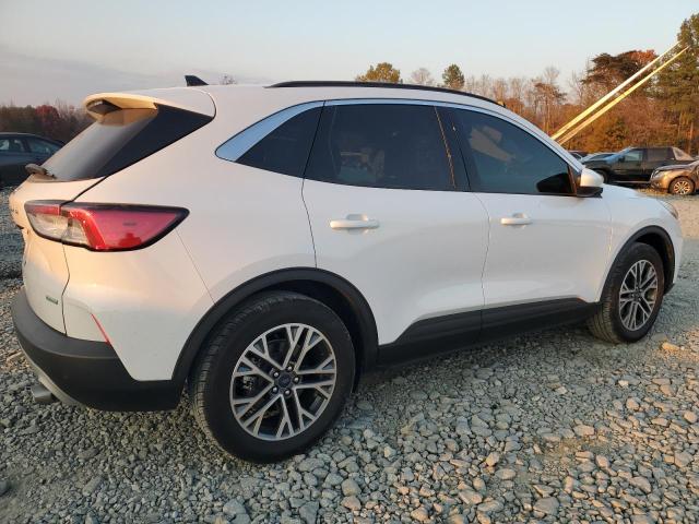 Image 3 of 2020 FORD ESCAPE SEL 2020 with VIN 1FMCU0H64LUA22943