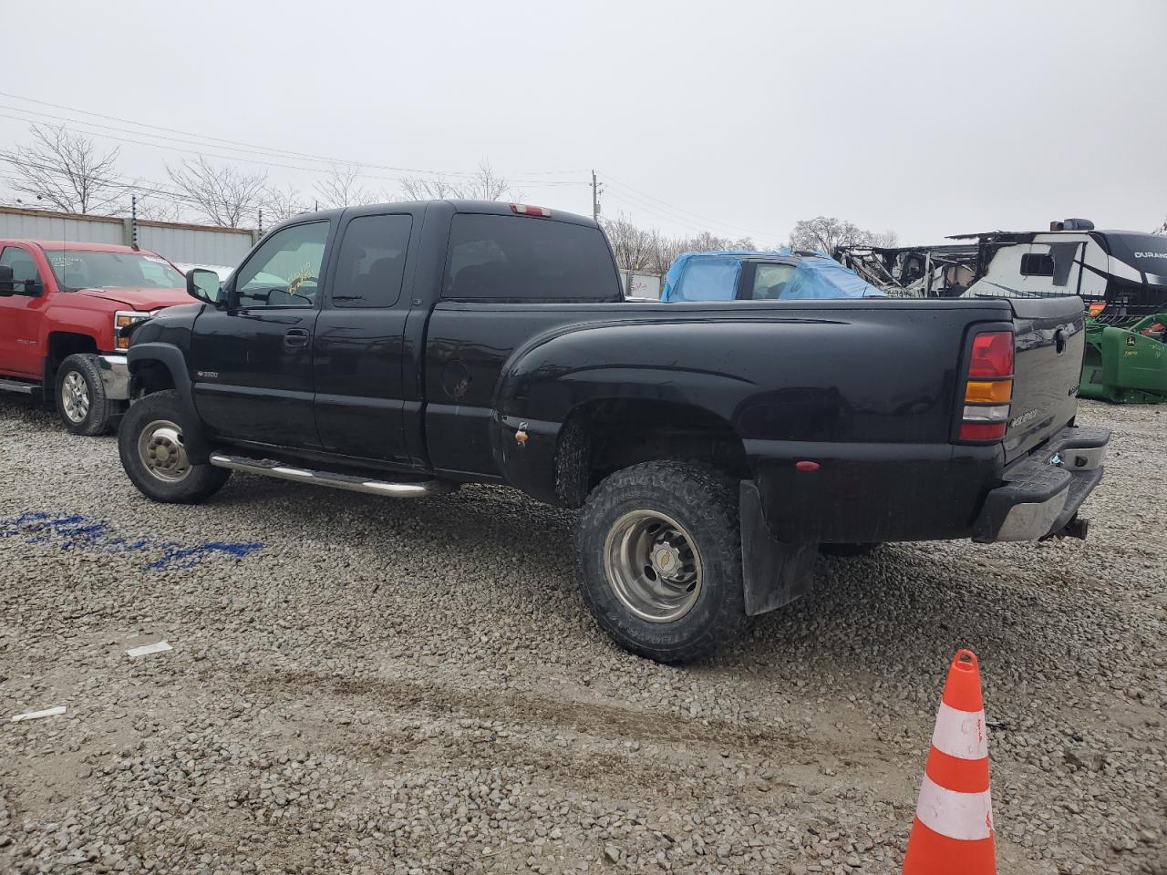 Изображение 2 2002 CHEVROLET SILVERADO K3500 2002 с VIN 1GCJK39G72E256626