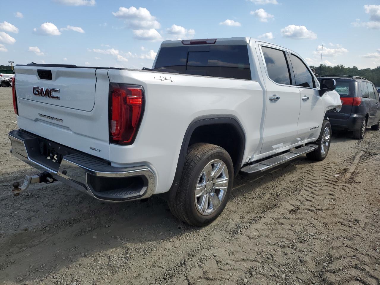 Изображение 3 2021 GMC SIERRA K1500 SLT 2021 с VIN 1GTU9DED6MZ108585