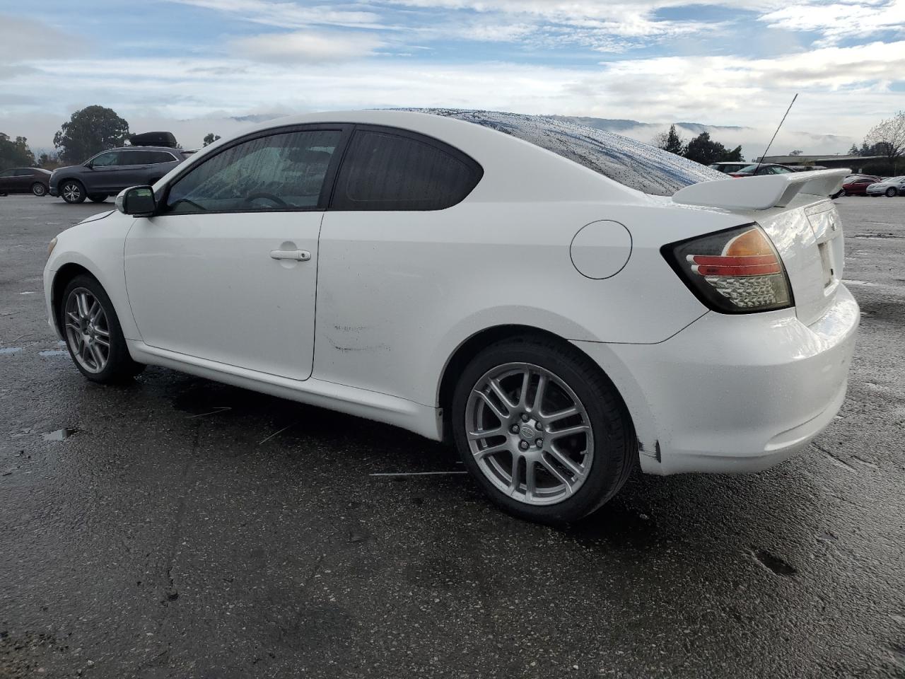 Image 2 of 2008 TOYOTA SCION TC  2008 with VIN JTKDE167880269641