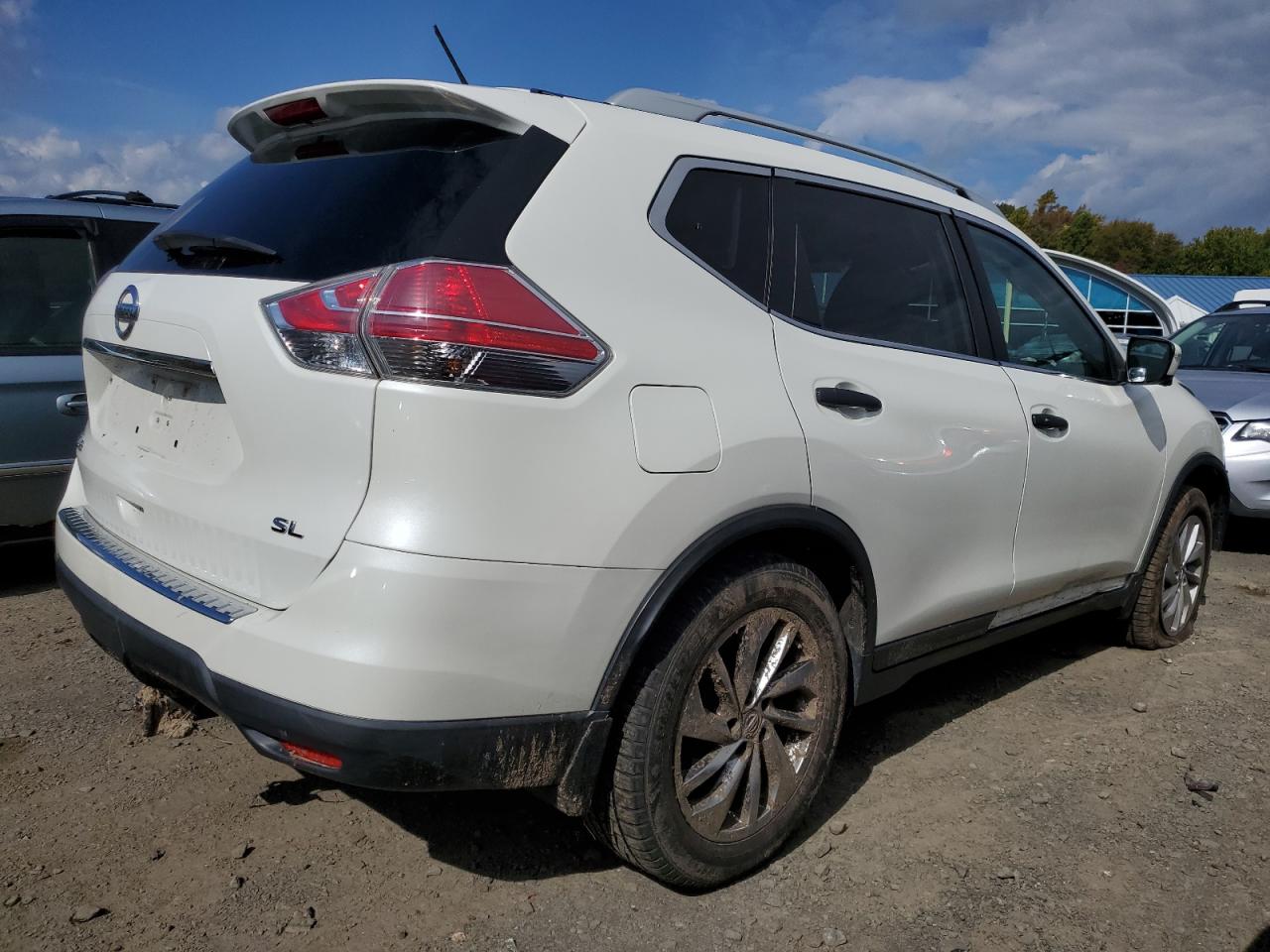 Image 3 of 2015 NISSAN ROGUE S 2015 with VIN 5N1AT2MT9FC887709