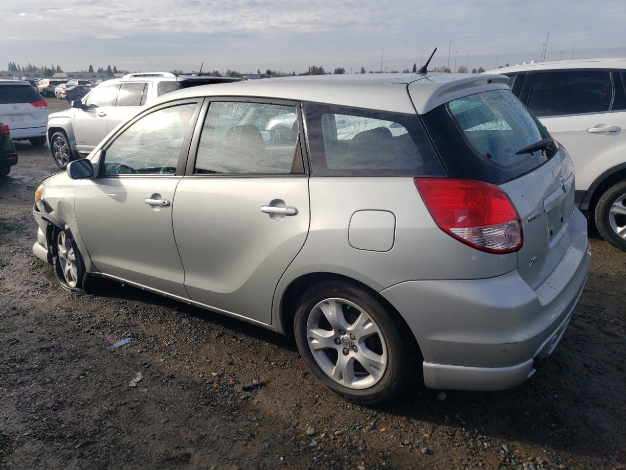 Image 2 of 2003 TOYOTA COROLLA MATRIX XR 2003 with VIN 2T1KR32E93C106028