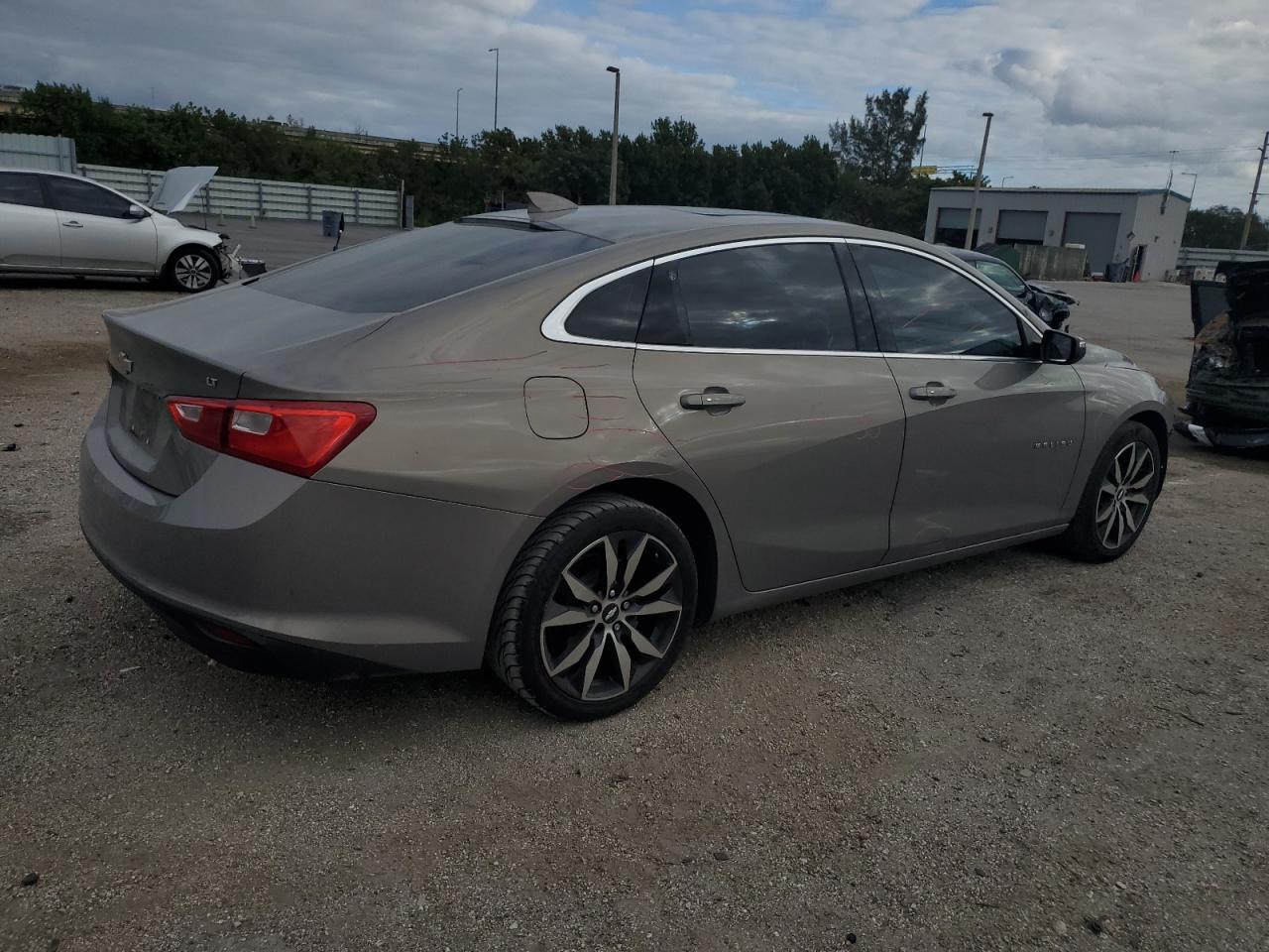 Изображение 3 2017 CHEVROLET MALIBU LT 2017 с VIN 1G1ZE5ST6HF229023