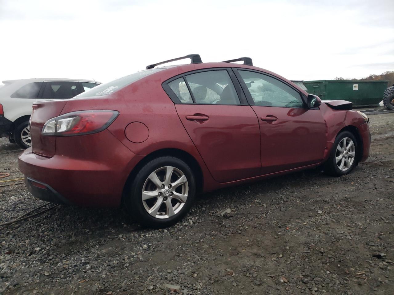 Image 3 of 2011 MAZDA 3 I 2011 with VIN JM1BL1VGXB1392185