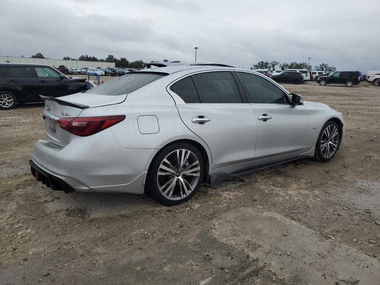 Image 3 of 2018 INFINITI Q50 LUXE 2018 with VIN JN1EV7AP3JM351347