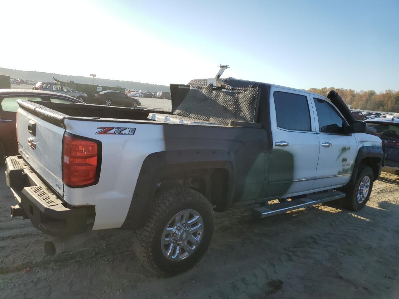 Obraz 3 z 2018 CHEVROLET SILVERADO K2500 HEAVY DUTY LTZ 2018 z VIN 1GC1KWEY9JF185132