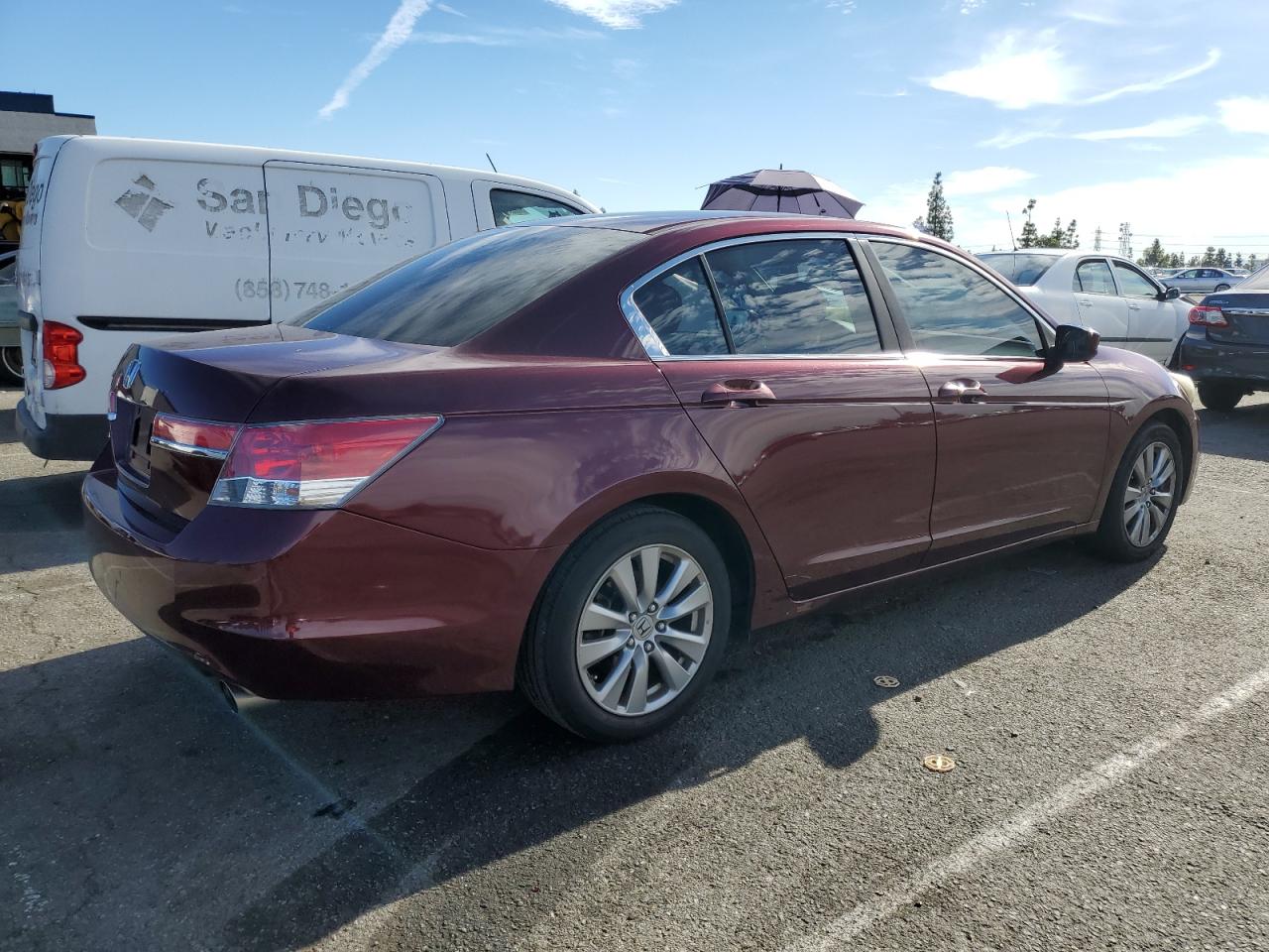 Изображение 3 2012 HONDA ACCORD EX 2012 с VIN 1HGCP2F72CA214609