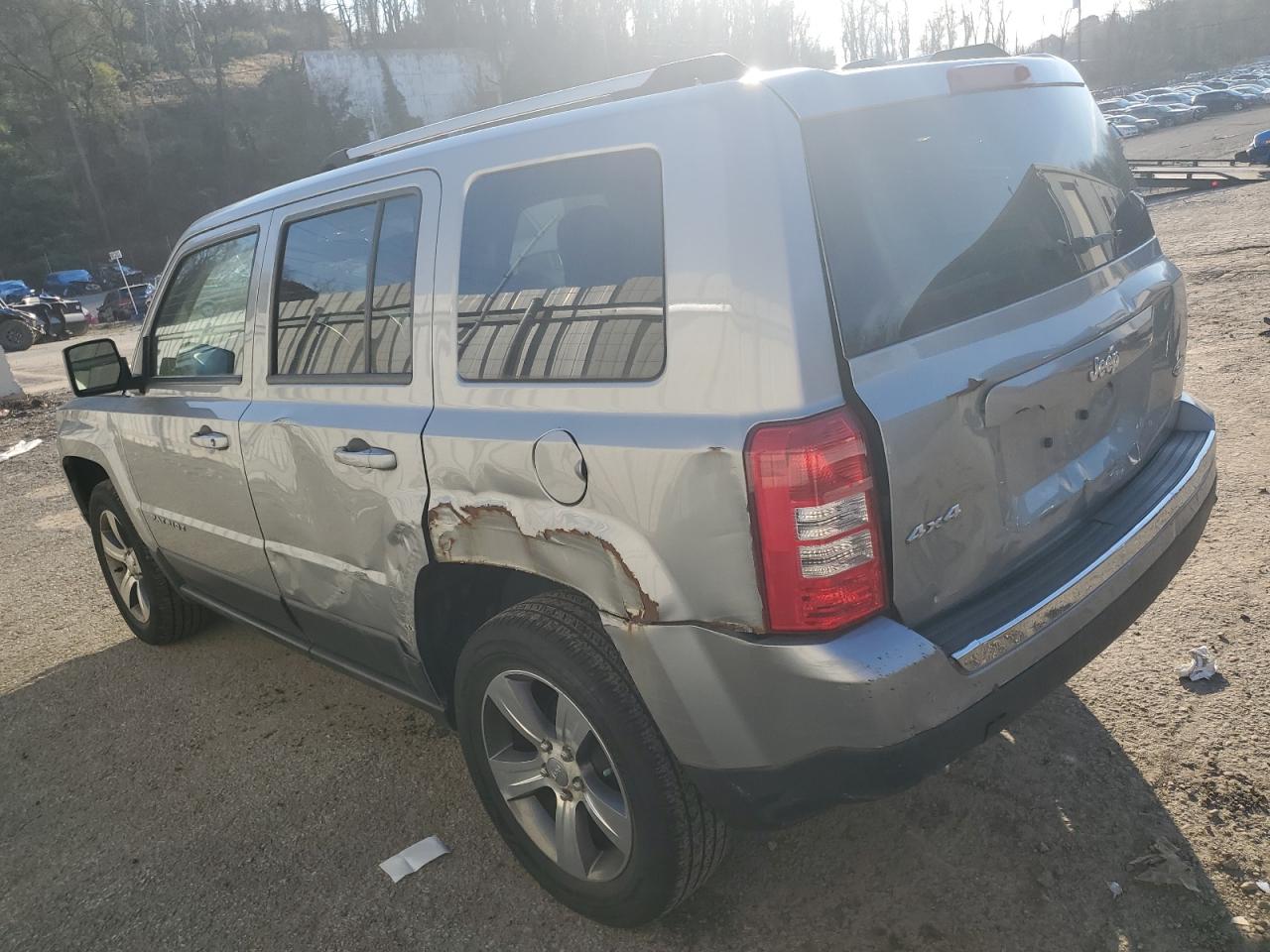 Image 2 of 2016 JEEP PATRIOT LATITUDE 2016 with VIN 1C4NJRFB1GD784224