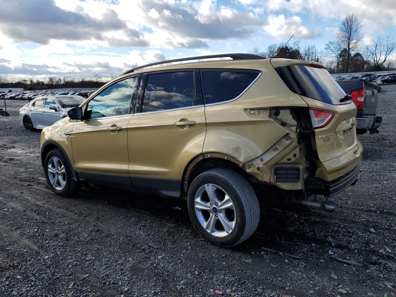 Obraz 2 z 2015 FORD ESCAPE SE 2015 z VIN 1FMCU9G95FUA97171