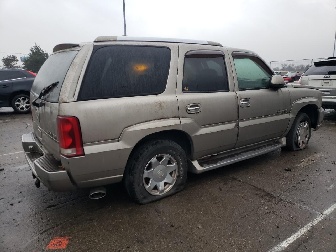 Obraz 3 z 2002 CADILLAC ESCALADE LUXURY 2002 z VIN 1GYEK63NX2R115496