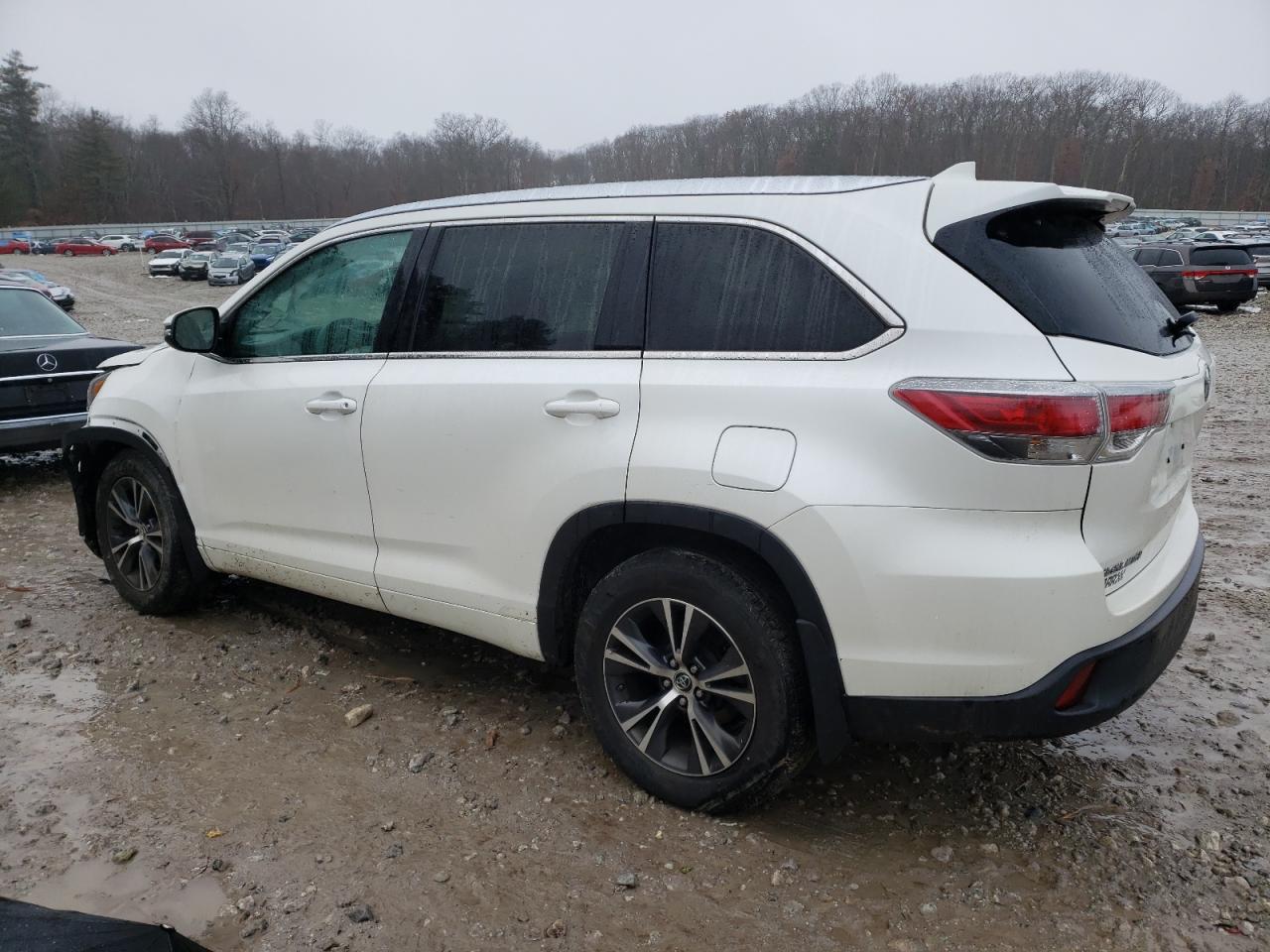 Изображение 2 2016 TOYOTA HIGHLANDER XLE 2016 с VIN 5TDJKRFH0GS248952