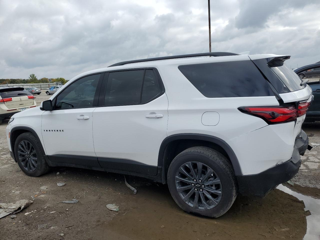 Obraz 2 z 2022 CHEVROLET TRAVERSE RS 2022 z VIN 1GNEVJKW0NJ184802