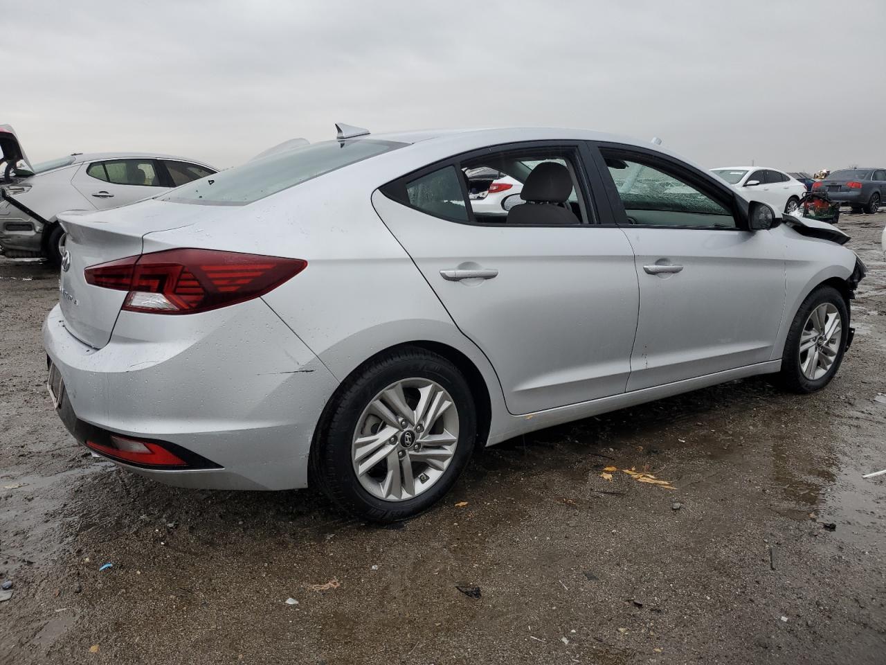 Image 3 of 2019 HYUNDAI ELANTRA SEL 2019 with VIN KMHD84LF7KU746325
