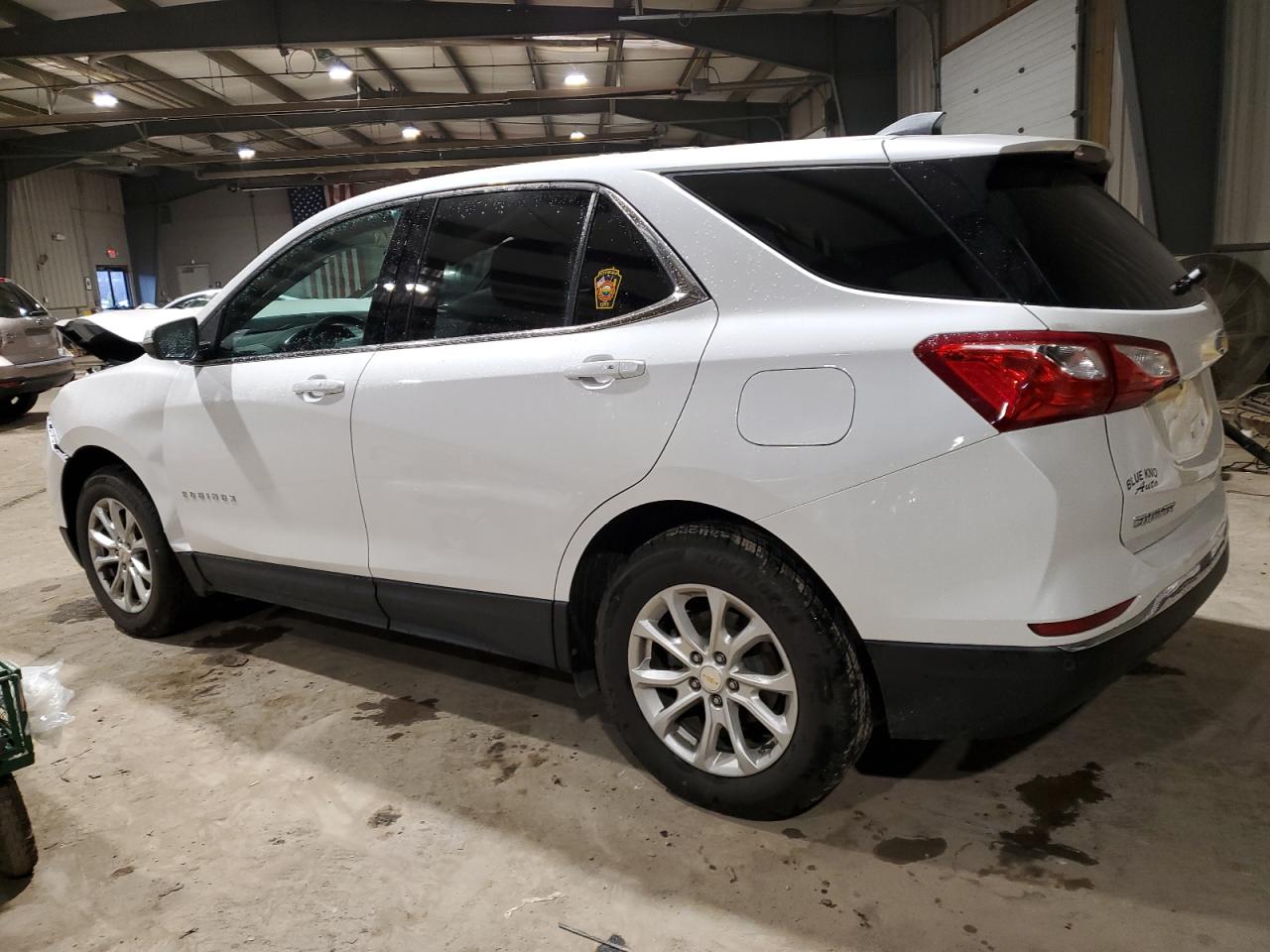 Изображение 2 2019 CHEVROLET EQUINOX LT 2019 с VIN 2GNAXUEVXK6281589