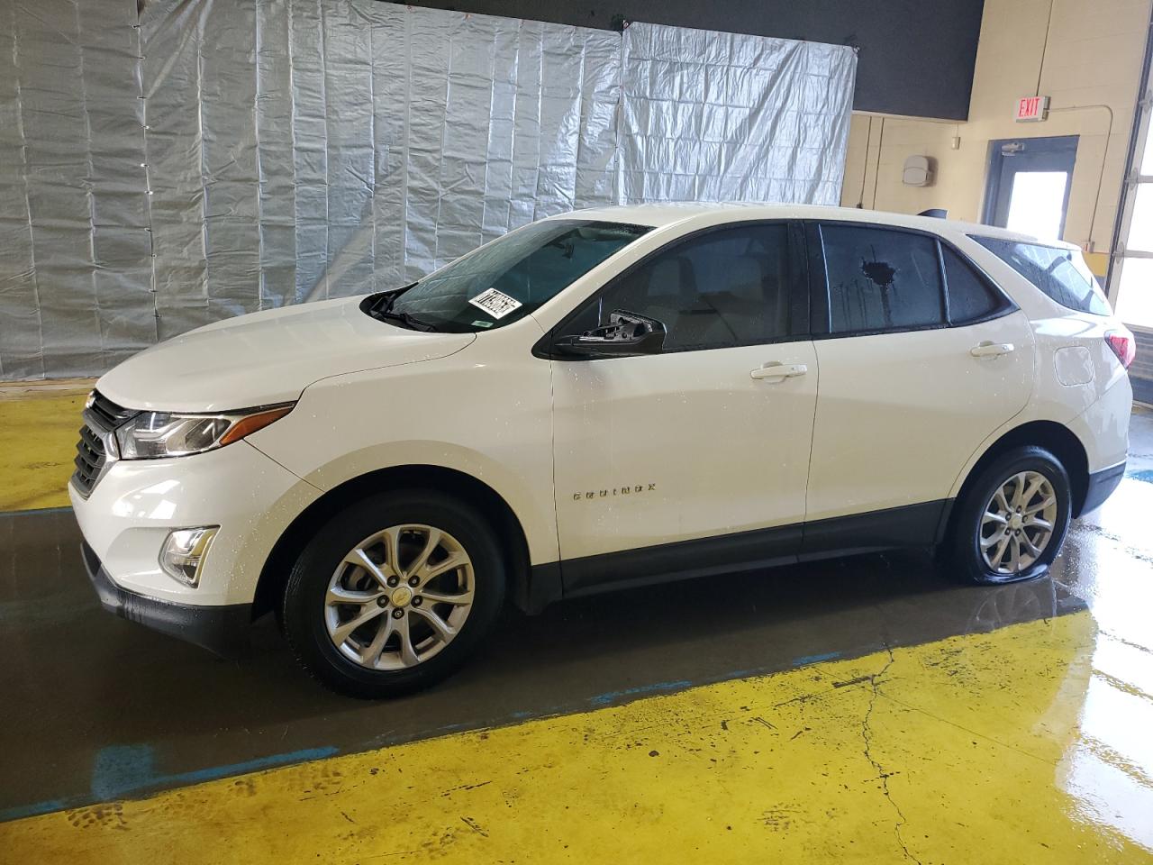 Image 1 of 2018 CHEVROLET EQUINOX LS 2018 with VIN 3GNAXHEV2JL102592