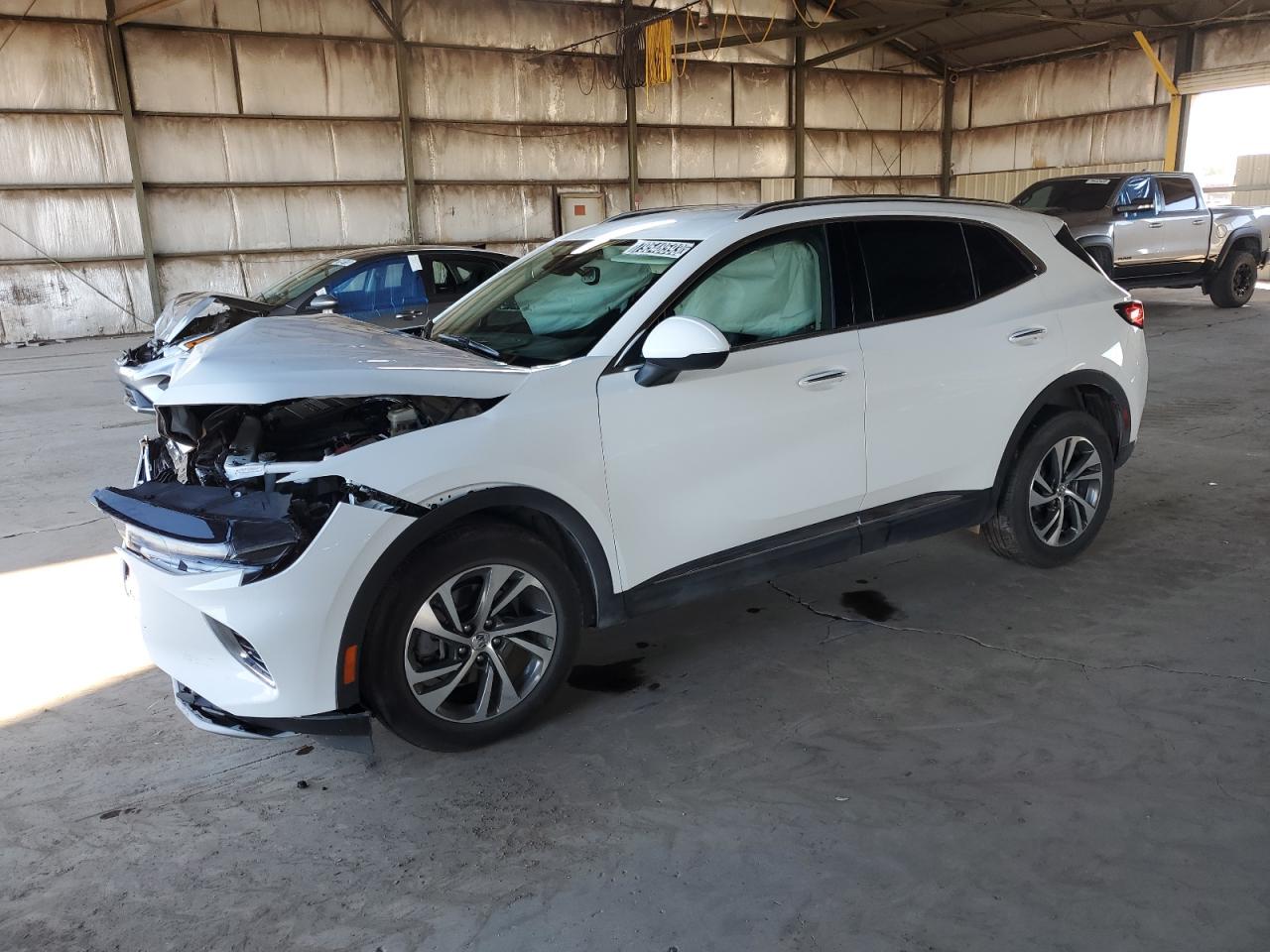 Obraz 1 z 2023 BUICK ENVISION ESSENCE 2023 z VIN LRBFZNR41PD066013