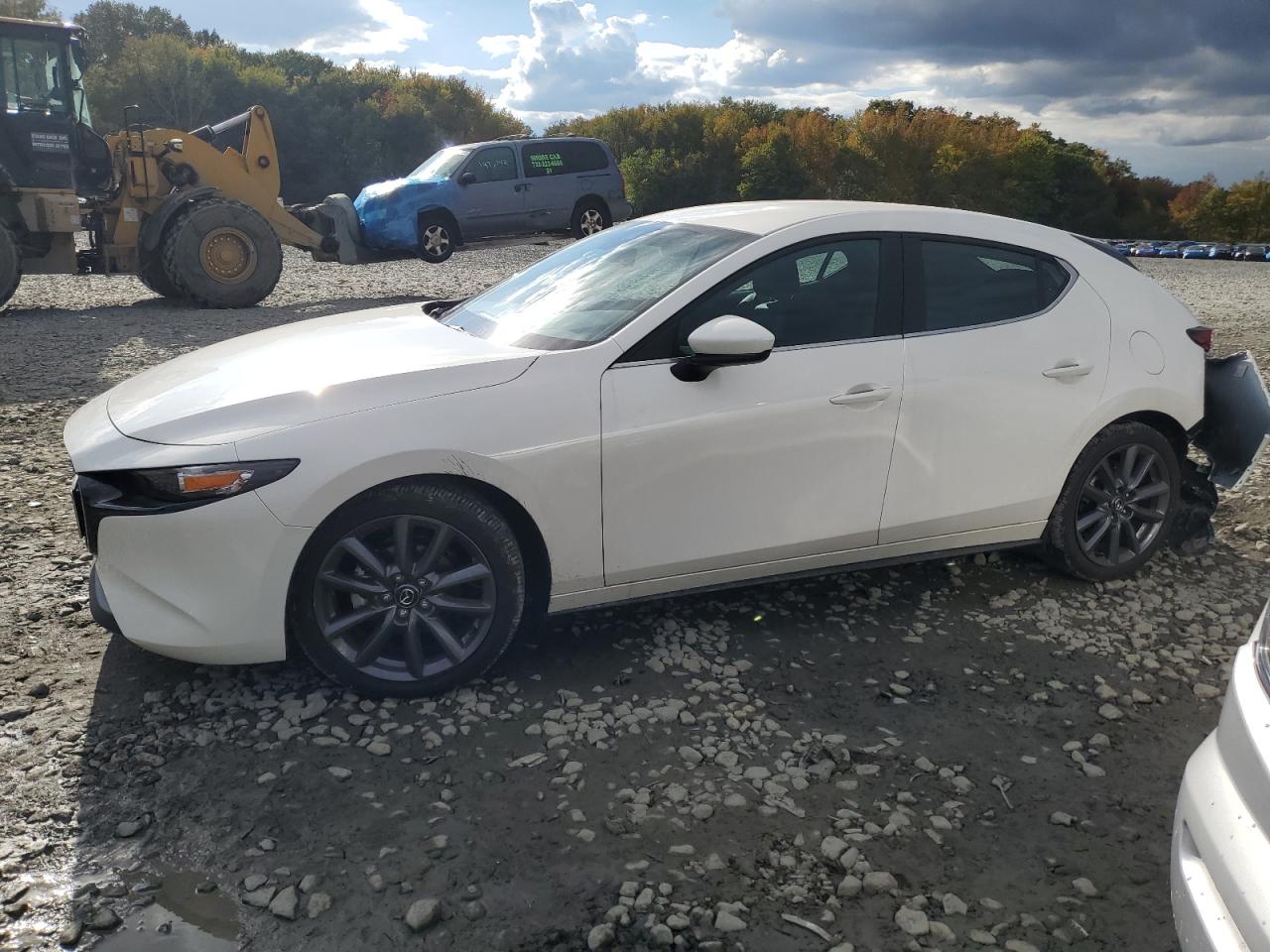 Image 1 of 2023 MAZDA 3 SELECT 2023 with VIN JM1BPAKM1P1618572