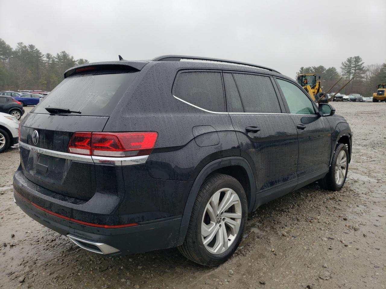 Image 3 of 2021 VOLKSWAGEN ATLAS SE 2021 with VIN 1V2WR2CA7MC546989