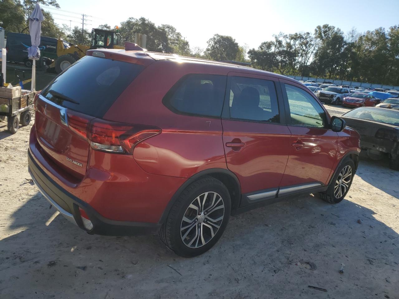 Изображение 3 2018 MITSUBISHI OUTLANDER ES 2018 с VIN JA4AD2A33JZ035068