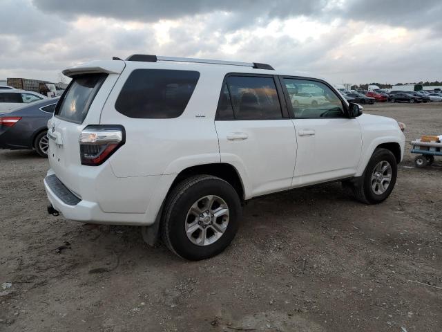 Obraz 3 z 2019 TOYOTA 4RUNNER SR5 2019 z VIN JTEZU5JRXK5208264