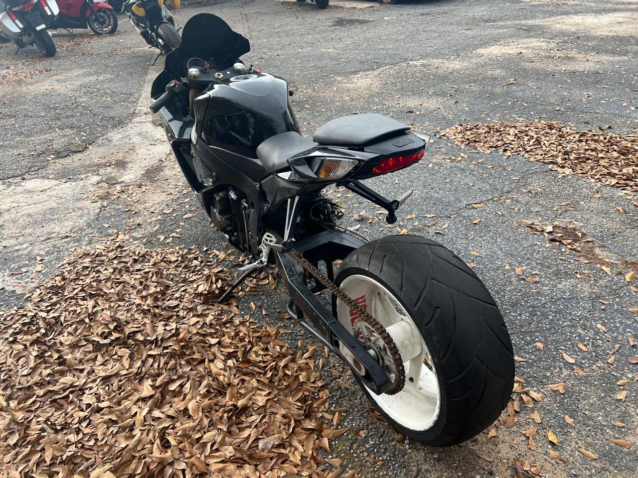 Obraz 3 z 2011 SUZUKI GSX750  2011 z VIN JS1GR7MA5B2102072