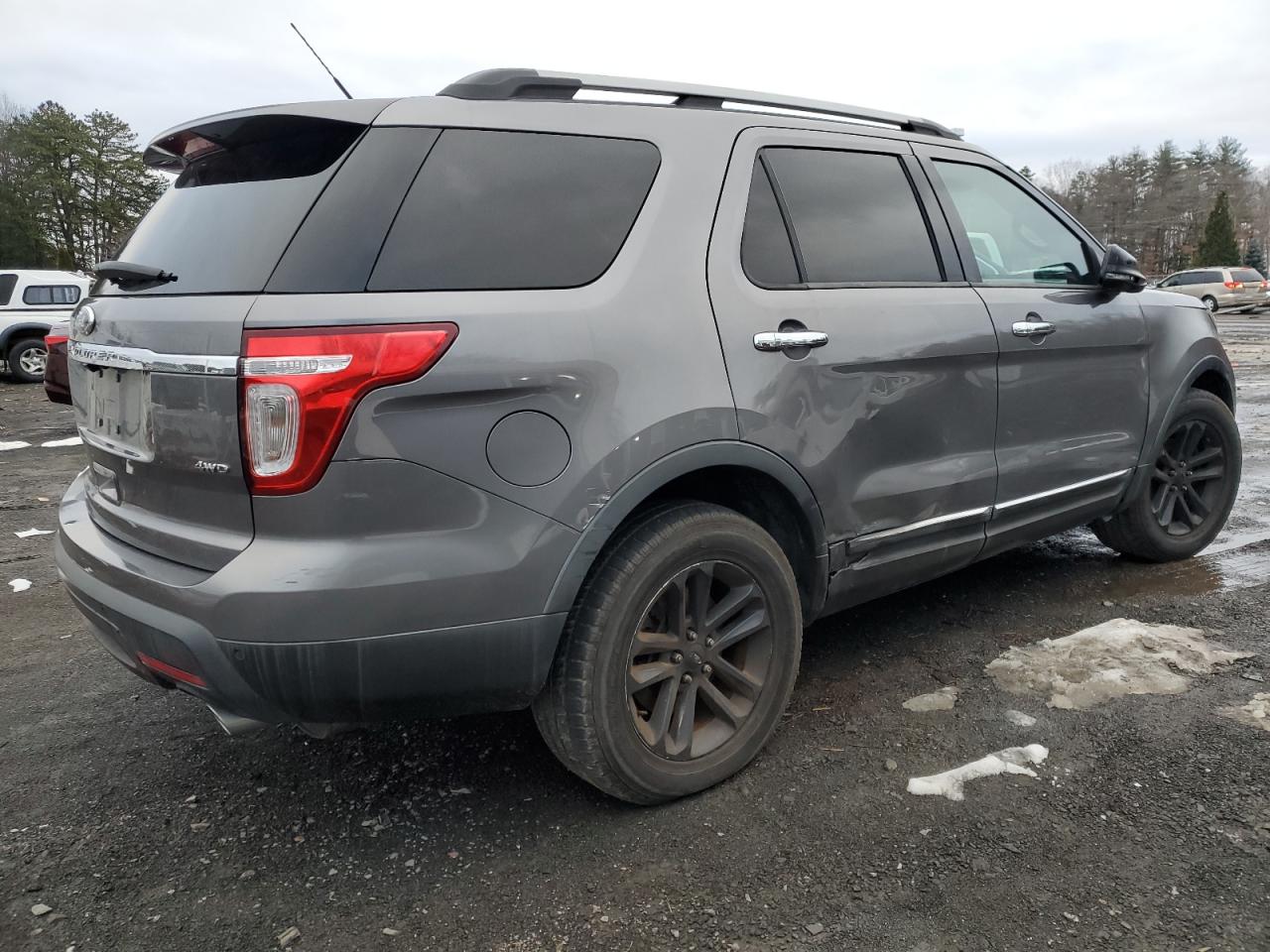 Image 3 of 2013 FORD EXPLORER XLT 2013 with VIN 1FM5K8D82DGA09774