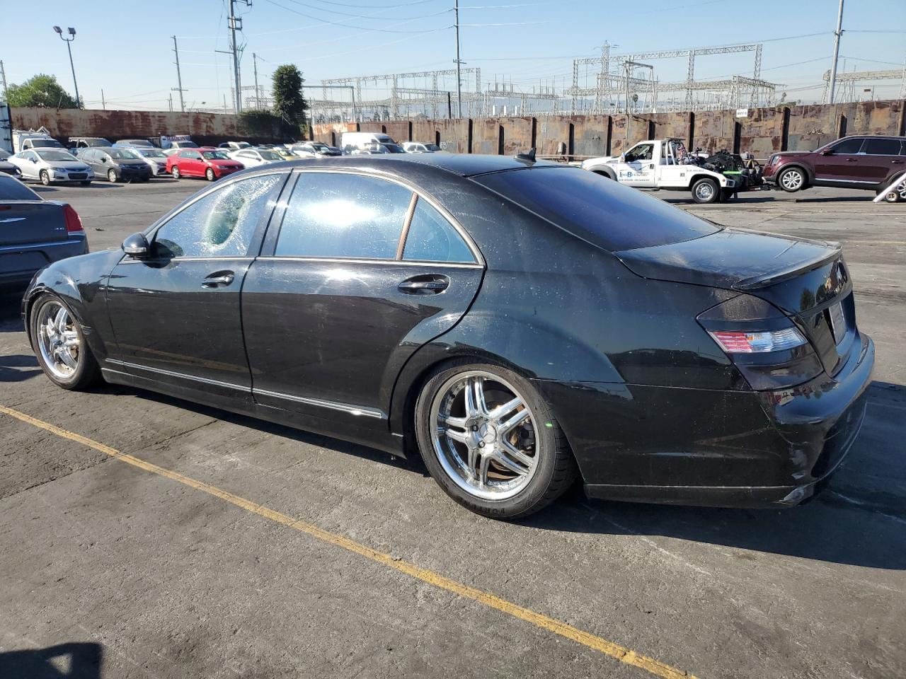 Image 2 of 2008 MERCEDES-BENZ S 550 2008 with VIN WDDNG71X68A175225